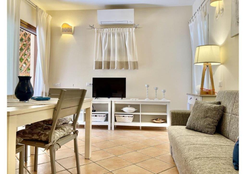 Apartamento Le Residenze Sul Mare B6 Porto Ottiolu Exterior foto
