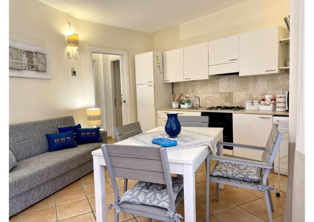 Apartamento Le Residenze Sul Mare B6 Porto Ottiolu Exterior foto