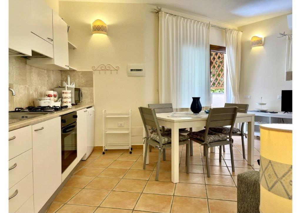 Apartamento Le Residenze Sul Mare B6 Porto Ottiolu Exterior foto