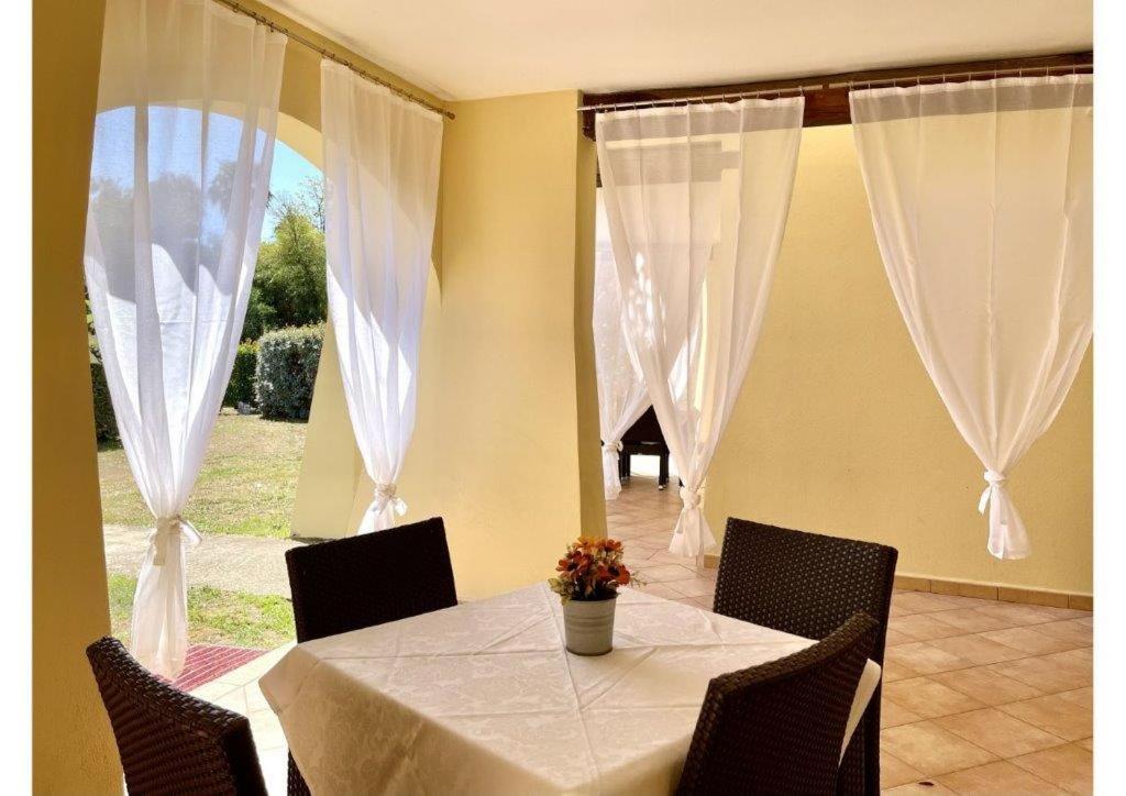 Apartamento Le Residenze Sul Mare B6 Porto Ottiolu Exterior foto